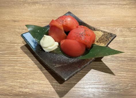 冷やしトマト 冷やしトマト トマト,食べ物,みずみずしいの写真素材