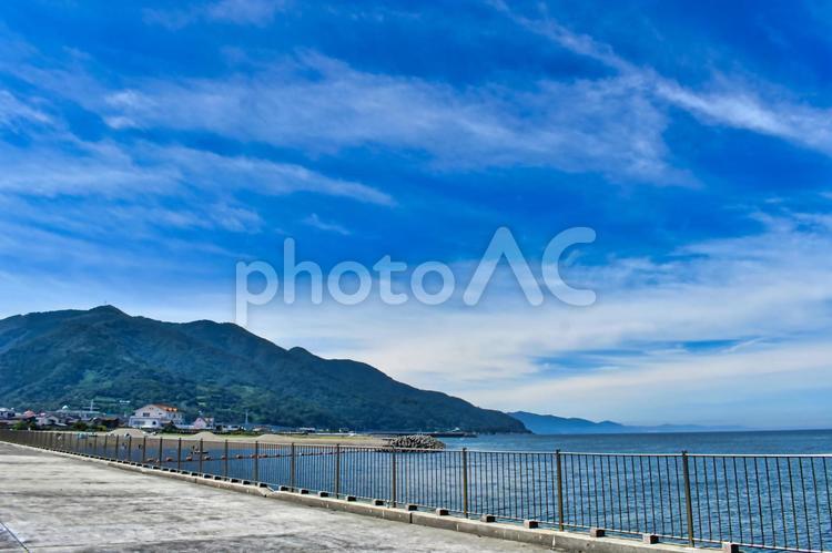 海と山と青空 山,風景,旅の写真素材