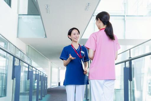 病院で働く女性の医者 病院,医者,介護の写真素材