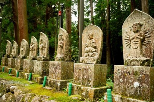 お地蔵さん お地蔵さん 寺院,室生寺,境内の写真素材