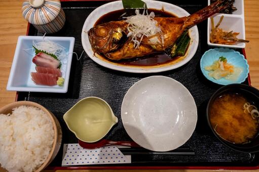 金目鯛の煮付け定食 金目鯛の煮付け,金目鯛,煮付けの写真素材