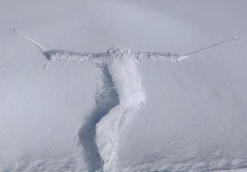雪に綺麗に埋もれました 雪山,スキー,新雪の写真素材