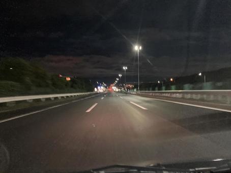 夜の高速 夜の高速の写真