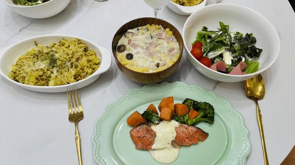 ごちそうパーティー ランチ,ディナー,家の写真素材