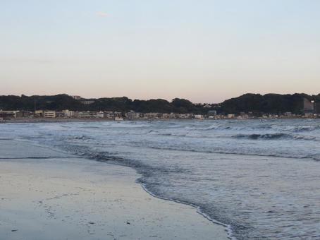 涼し気な湘南の海 涼し気な湘南の海 海,涼しい,夕暮れの写真素材
