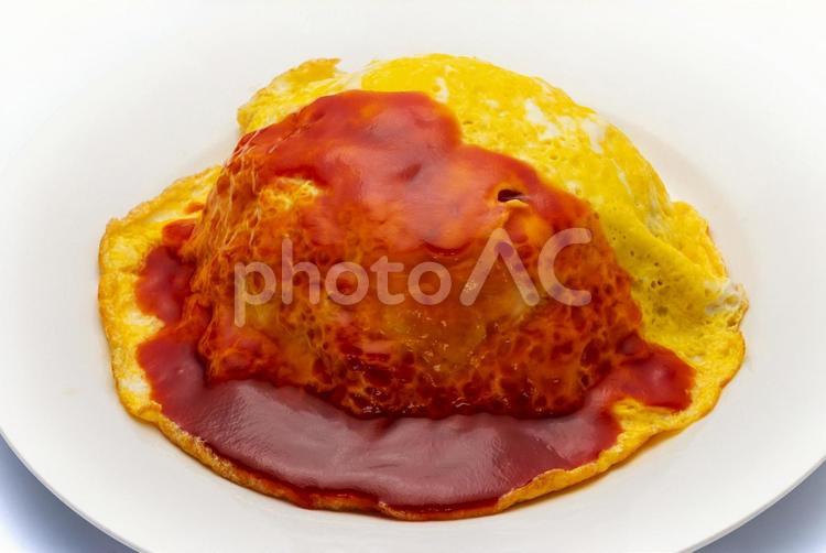 ふわふわ卵のオムライス オムライス,チキンライス,ケチャップの写真素材