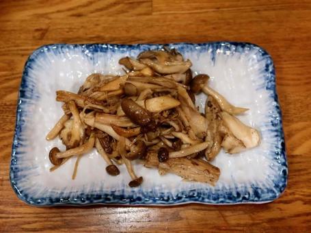 石和温泉 茸のバター焼き 石和温泉 茸のバター焼きの写真