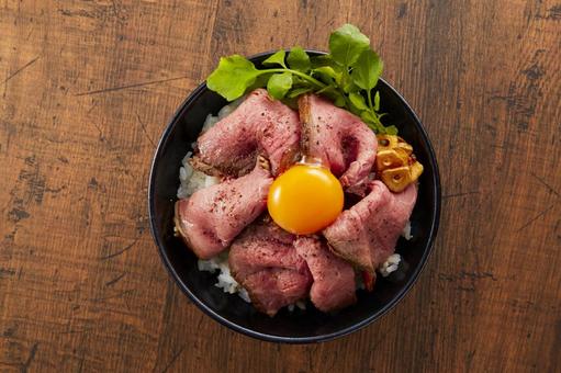 ローストビーフ丼 ローストビーフ丼の写真