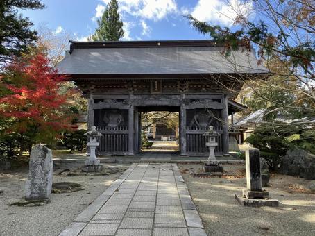 遠野の常堅寺の山門（カッパ淵） 常堅寺,遠野,遠野市の写真素材