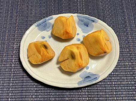 柿 柿,皿,陶器の写真素材