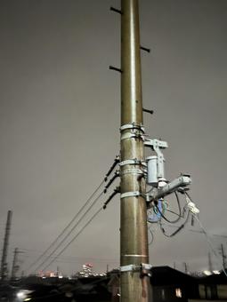 夜の電柱 夜の電柱の写真