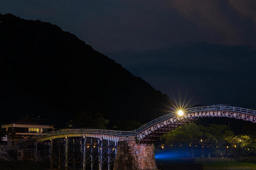 錦帯橋 錦帯橋 錦帯橋,橋,夜景の写真素材