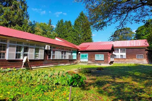 旧中滝小学校とその周辺13 旧中滝小学校とその周辺13 中滝ふるさと学舎,旧大湯小学校田代分校中滝校舎,旧中滝小学校の写真素材