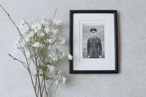 戦争で亡くなった兄・息子の思い出写真 戦争で亡くなった兄・息子の思い出写真の写真