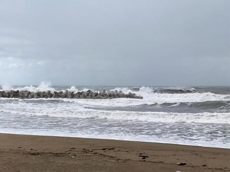 冬の荒れた日本海2 水平線,海岸線,日本海の写真素材