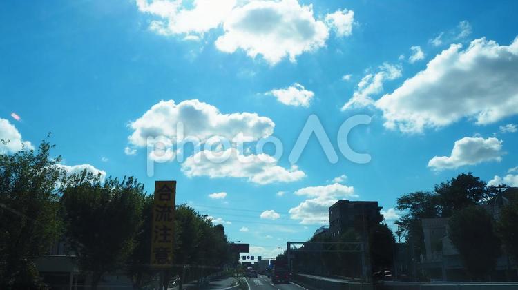 秋・ドライブ・国道16号線・八王子市・東京都・シルエット 秋,ドライブ,国道16号線の写真素材
