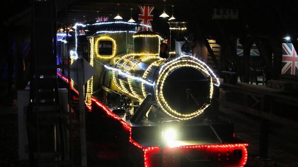 虹の郷　夜のロムニー鉄道 イルミネーション,虹の郷,ロムニー鉄道の写真素材