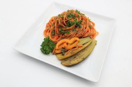 アラビアータに焼茄子を添えて パスタ,スパゲティ,アラビアータの写真素材