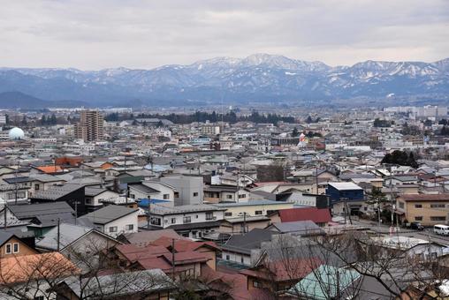 飯盛山から見る鶴ヶ城 飯盛山から見る鶴ヶ城 鶴ヶ城,会津若松城,飯盛山の写真素材