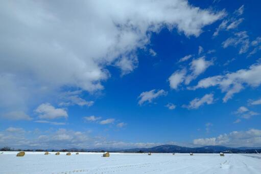 青空と雪景色の写真
