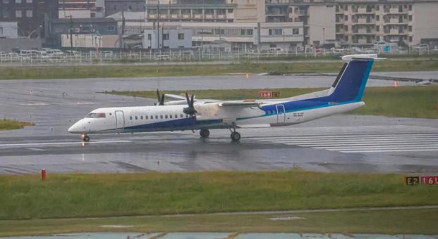 水鏡の滑走路の写真