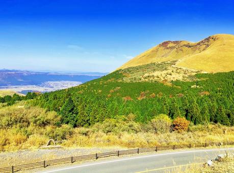熊本の阿蘇山　展望所 阿蘇山,草千里ヶ浜,草千里の写真素材