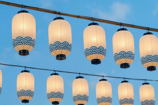 夏の提灯 青 青海波風 夏の提灯 青 青海波風の写真