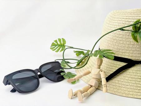 Photo, measures against heat stroke, summer, midsummer, 