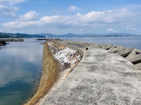夏の防波堤 夏の防波堤 夏,海,風景の写真素材