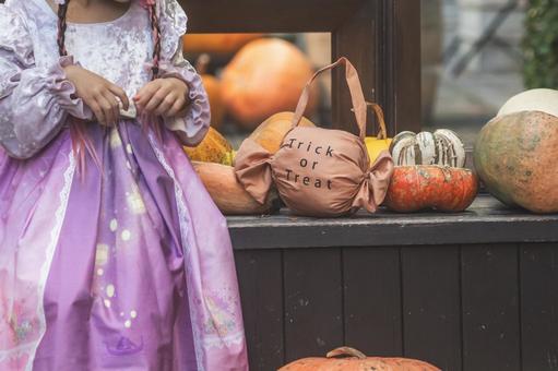 ハロウィン 家族,親子,ハロウィンの写真素材