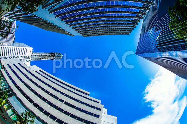 横浜みなとみらいの高層ビルと青空 オフィスビル,青空,快晴の写真素材