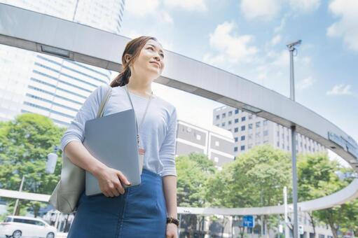 Career woman in business district, business, female, business woman, JPG