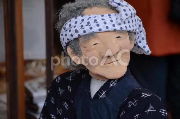 おじいさんの人形 おじいさん,人形,鉢巻の写真素材