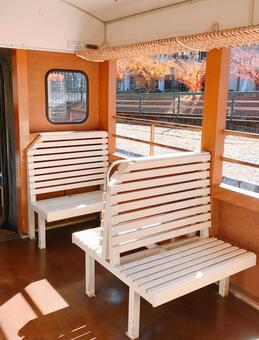 トロッコ列車座席 トロッコ列車座席,トロッコ列車,トロッコ電車の写真素材