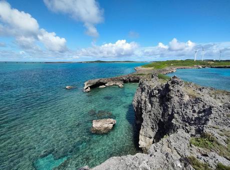 西平安名崎の美しい海 西平安名崎の美しい海の写真