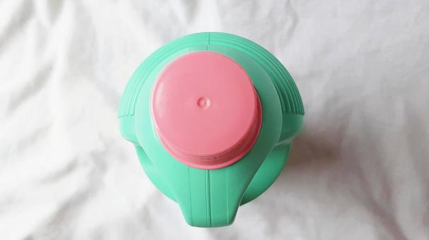 やや大きめ漂白剤容器・2 やや大きめ漂白剤容器・2 漂白剤,ブリーチ,洗剤の写真素材