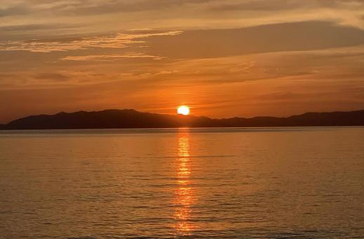 海と夕日 海と夕日 海と夕日,海と夕陽,夕日の写真素材