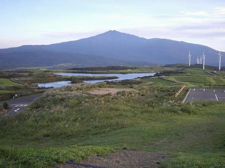 風力発電のある風景 風力発電のある風景の写真