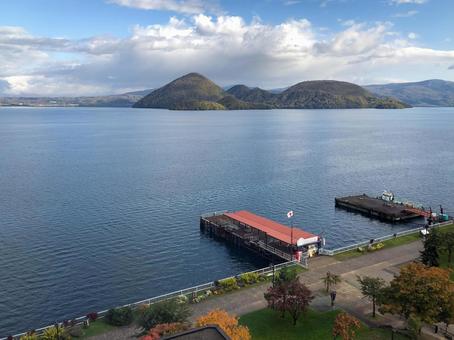 洞爺湖と中島 洞爺湖,洞爺湖温泉,北海道の写真素材