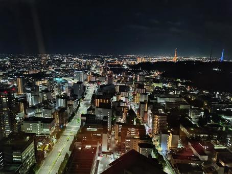 仙台駅周辺のビルから臨む街の夜景 仙台駅周辺のビルから臨む街の夜景 夜景,仙台,ライトの写真素材