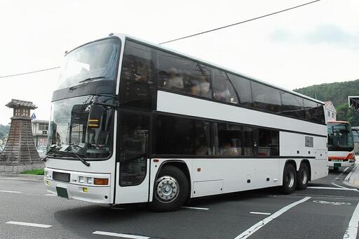 ヨンケーレ　モナコ　二階建てバス　白 夜行バス,高速バス,旅行の写真素材