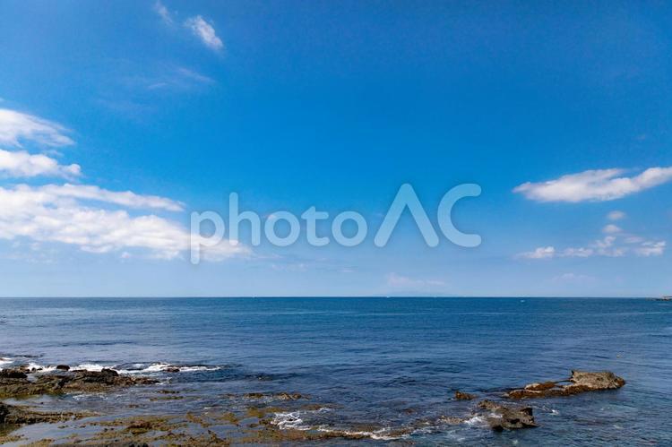 空と海と岩礁 海,岩礁,海岸の写真素材