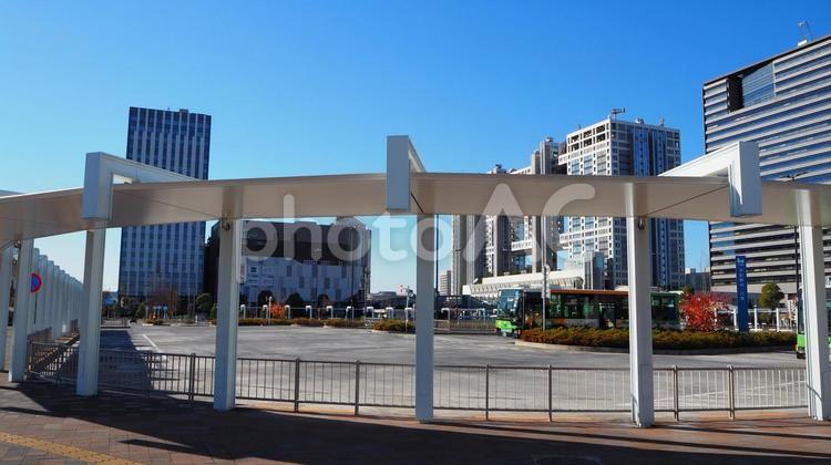 東京テレポート駅前の街並み・東京都お台場 冬,お台場,東京臨海高速鉄道の写真素材