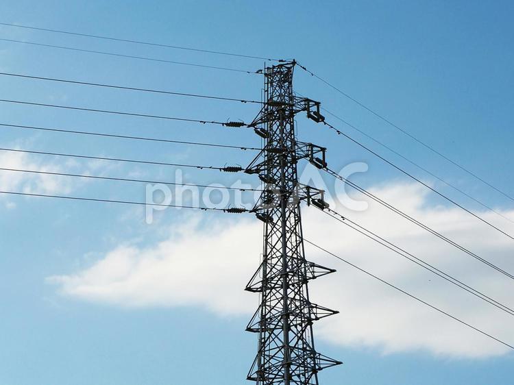 鉄塔がある風景 鉄塔,送電線,電線の写真素材