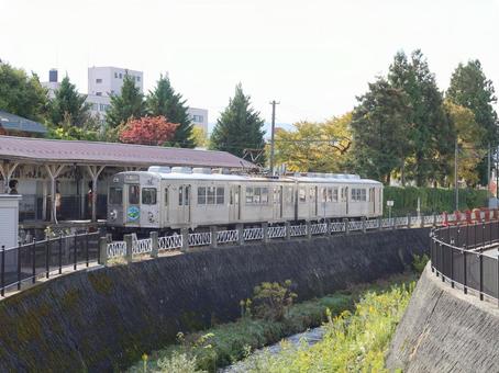 弘南鉄道大鰐線 7000系 全体  弘南鉄道大鰐線,7000系,全体の写真素材