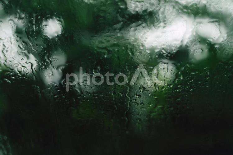 雨で濡れたガラス ガラス,濡れる,雨の写真素材