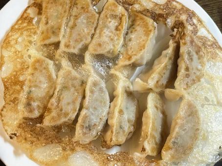 餃子 餃子の写真