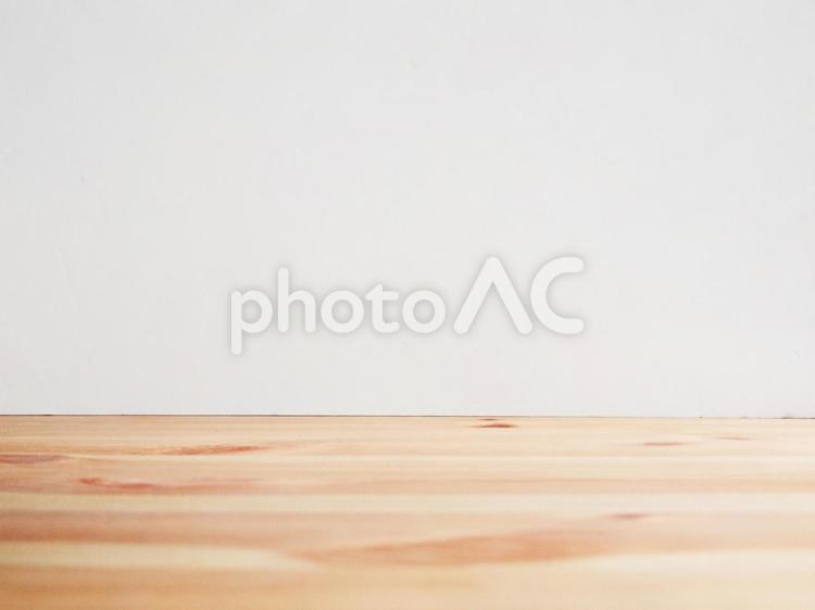 白い壁と木の床 白,白壁,木目の写真素材