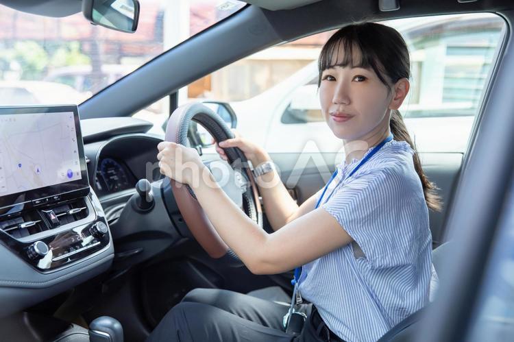 車を運転するビジネスウーマン　drive 車,運転,自動車の写真素材