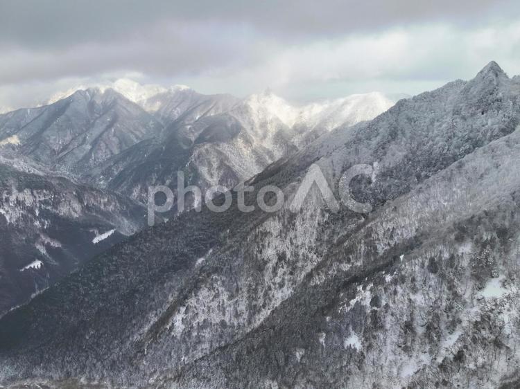 冬の奈良県みたらい渓谷 冬,山,雪景色の写真素材